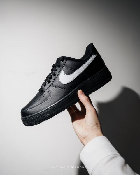 圖片 鞋教 Nike Air Force 1 '07 Low "Black White" 黑武士 黑白 小Ambush FZ0627-010