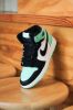 圖片 鞋教 Nike Air Jordan 1 Retro High OG GS "Green Glow" 黑薄荷綠 湖水綠 女款 FD1437-130