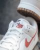 圖片 鞋教 預購 Nike W Dunk Low SE "85 Double Swoosh Sail Orange" 灰紅 麂皮雙勾 DO9457-100