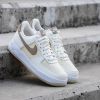 圖片 鞋教 Nike Air Force 1'07 Low LV8 "Coconut Milk Khaki" 椰奶 卡其 麂皮 FN5832-101