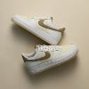 圖片 鞋教 Nike Air Force 1'07 Low LV8 "Coconut Milk Khaki" 椰奶 卡其 麂皮 FN5832-101