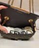 圖片 Fendi 8BR793 Baguette FF 緹花貝貴包 棕色-能適應日常通勤，也適合派對或正式場合《當季專櫃正售★全新商品 》