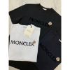 圖片 Moncler 經典絨布字母設計 黑、白、深藍 短袖T恤上衣