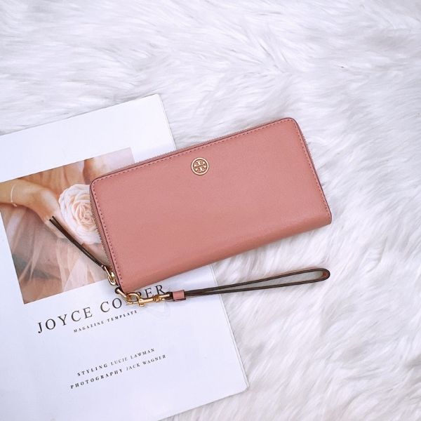 圖片 Tory Burch｜TB 專櫃款 Robinson 手掛拉鍊長夾