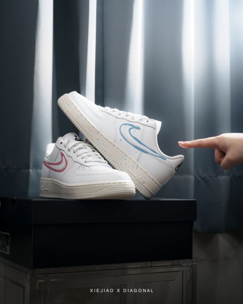 圖片 鞋教 Nike W Air Force 1 '07 Low LX "Have A Summer" 笑臉鴛鴦 潑墨塗鴉 HF5721-111