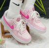 圖片 鞋教 Nike W Air Force 1 '07 Low LX "Pearl Pink Paw Print" 桃粉 貓爪 女款 HM3696-661