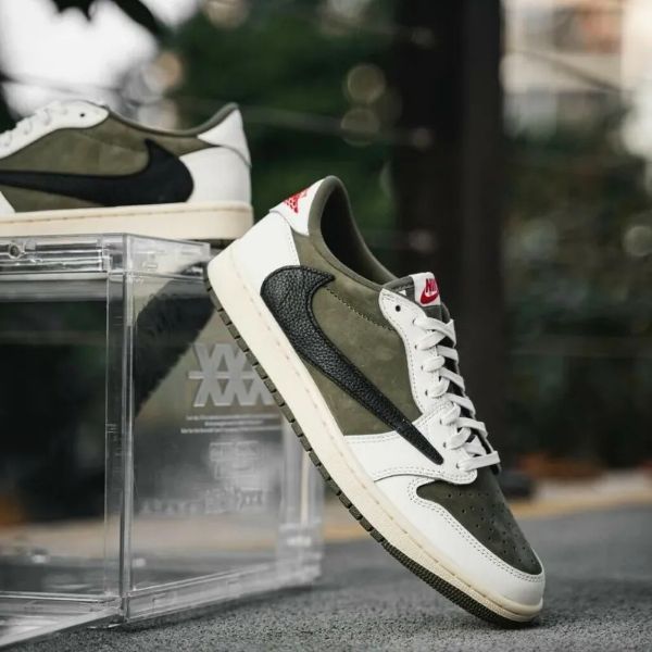 ISNEAKERS 預購 Travis Scott x Nike Air Jordan 1 Low OG Medium Olive橄欖綠 DM7866-200