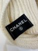 圖片 台灣購證 全新  Chanel 圍巾 AA9552 秋冬 奶油白 「加厚款」100%喀什米爾羊毛 手工刺繡 亮片圍巾