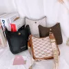 圖片 Michael Kors｜MK 寬背帶 小款 側扁包