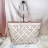 圖片 Michael Kors｜MK 編織大托特 肩背包