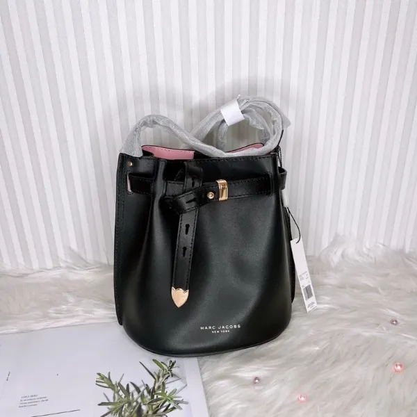 圖片 Marc Jacobs｜MJ 禮物水桶包