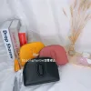 圖片 Marc Jacobs｜MJ 專櫃款 皮革Logo 半月包