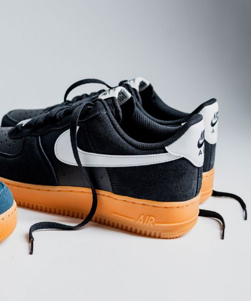 圖片 鞋教 Nike Air Force 1'07 Low LV8 "Black Summit White Gum" 幻影黑 焦糖底 FQ8714-004