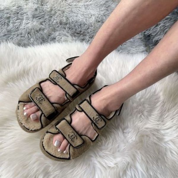 圖片 Chanel 22a棕色馬毛編織logo魔鬼氈涼鞋