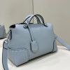 圖片 Fendi By The Way Boston中型包 - 淺藍色Selleria手工明縫設計《全新商品 》