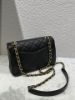 圖片 Chanel mini flap bag