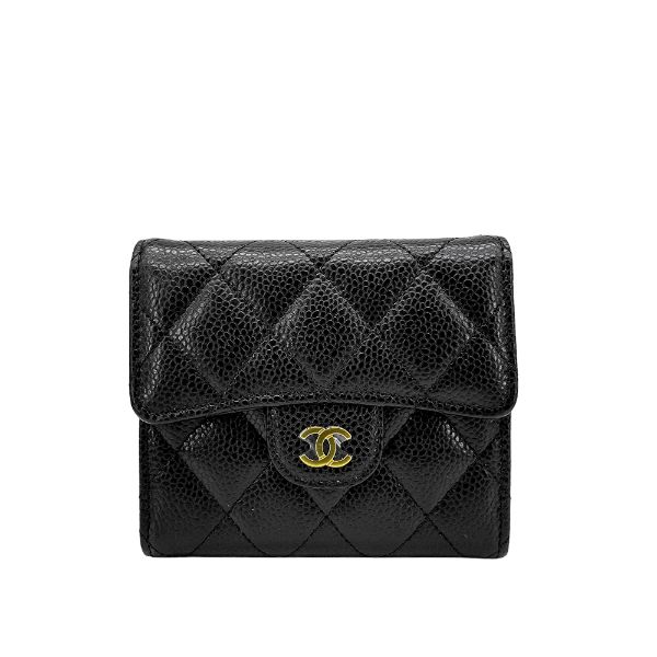 圖片 Chanel 金雙C粒紋牛皮扣式三折短夾(AP0231-黑)