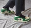 圖片 鞋教 Nike Air Jordan 1 Mid SE "Pine Green" 白綠 海尼根 黑勾 852542-301