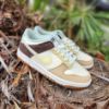 圖片 鞋教 Nike Dunk Low GS "Coconut Stitch" 椰奶咖棕 燈心絨 大童 HQ3474-171