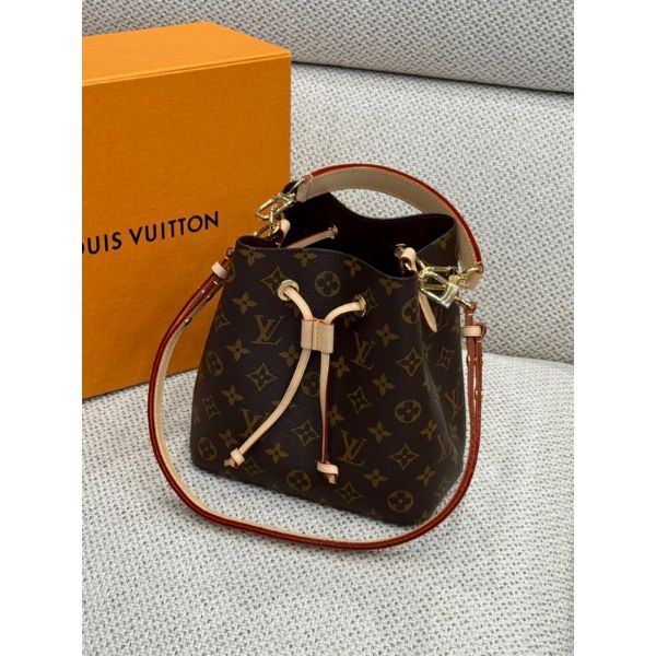 圖片 Louis Vuitton LV 經典老花配色 Néonoé BB水桶包