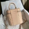 圖片 Chanel 裸粉金釦羊皮trendy化妝包