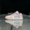 圖片 鞋教 Nike W Air Jordan 1 Low "Pink Oxford" 草莓奶昔 仿舊奶油底 DC0774-162