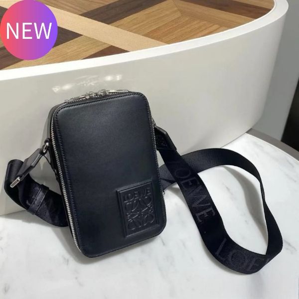 圖片 Loewe Vertical Pocket 緞面小牛皮手機隨身包 黑色《當季專櫃正售★全新商品 》