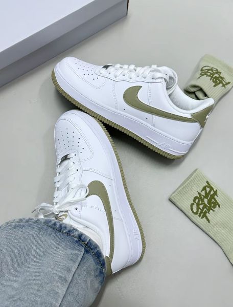 圖片 鞋教 Nike Air Force 1 Low "White Neutral Olive" 橄欖綠 FJ4146-110