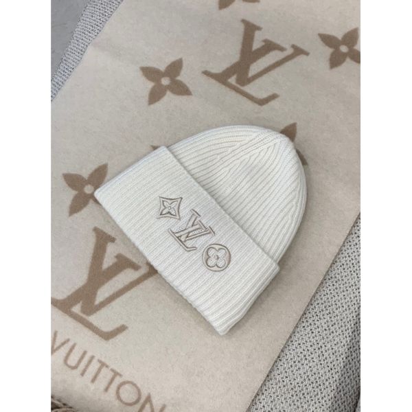 圖片 Louis Vuitton LV 刺繡字母 花卉 設計 白色 毛帽