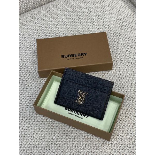 圖片 Burberry 經典 TB Logo設計 黑金配色 卡夾