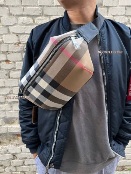 圖片 BURBERRY格紋男生棕色腰包