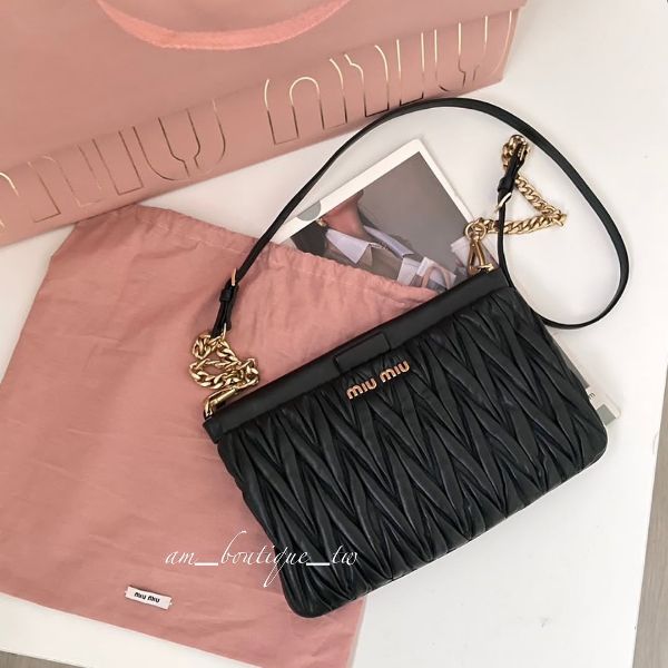 圖片 miu miu鏈條側背包 黑色