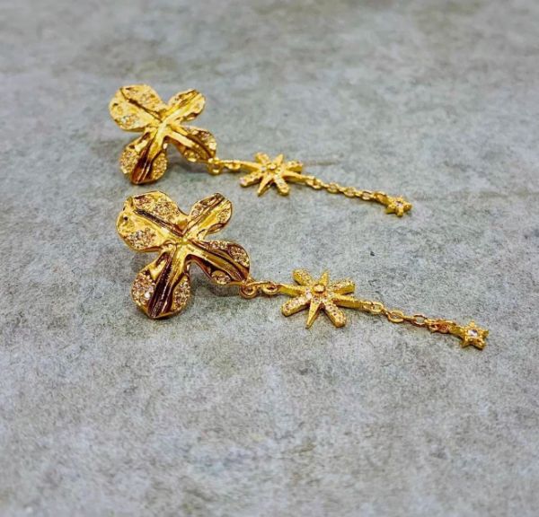 圖片 花朵星芒耳環