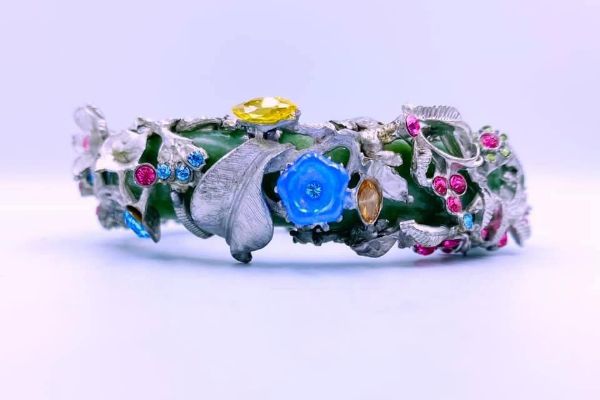 圖片 翡翠花圈_金工藝術品