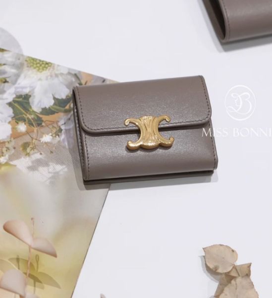 圖片 Celine 凱旋門釦小牛皮可拆式短夾/卵石色