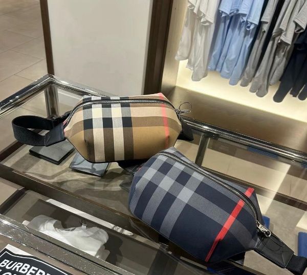圖片 BURBERRY 新款格紋 腰包/胸包