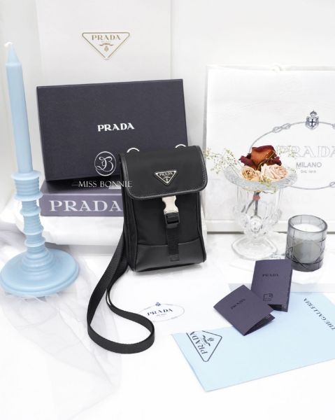 圖片 Prada 尼龍手機包-黑色/銀釦
