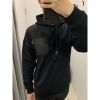 圖片 Loewe 經典 口袋皮革 大logo設計 黑色 帽t