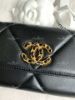 圖片 CHANEL 19 黑金掀蓋中夾 📦現貨