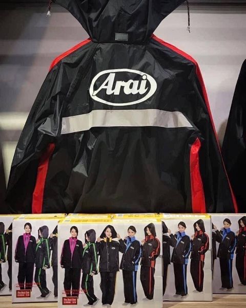 圖片 UPC騎士精品_台中店  ARAI K5 兩截式 雨衣 透氣 輕巧 網眼布料 不悶熱