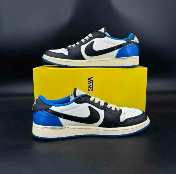圖片 Aj1 low 閃電倒鉤