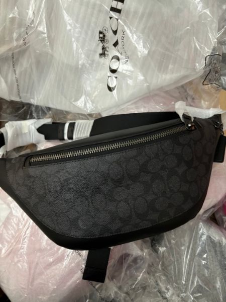 圖片 ［SKR精品服飾］Coach 經典滿版logo 男士 腰包/胸包