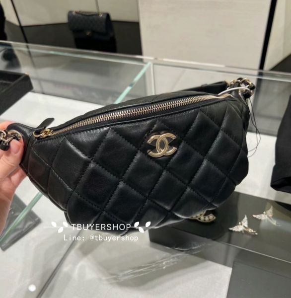圖片 Chanel 黑色雙c格紋 腰包/胸包 日常休閒、可以無腦沖的款式👍男女揹都好看