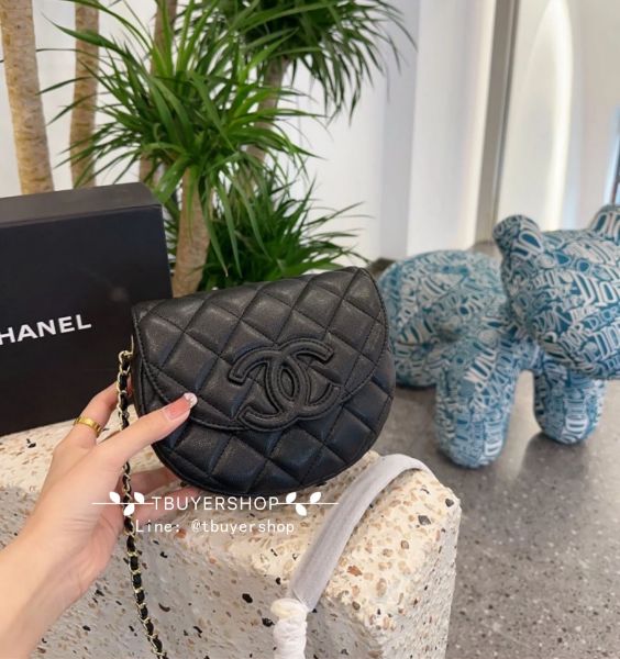 圖片 Chanel 黑金cc荔枝皮 馬鞍包 半月包 上身超級好看