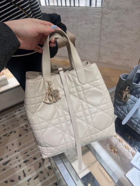 圖片 Dior 新款Toujours直式水桶包 小號