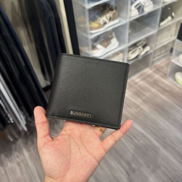 圖片 BURBERRY 立體字母設計(八卡/零錢袋)短夾