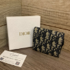 圖片 Dior Saddle Lotus 錢包 深藍緹花