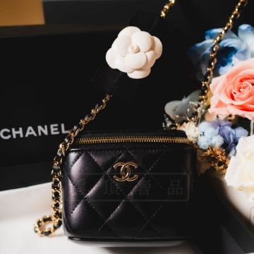 圖片 《CHANEL 山茶花 盒子包》