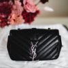 圖片 《YSL Monogram mini 郵差包》