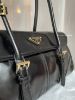 圖片 PRADA 黑色經典肩背包